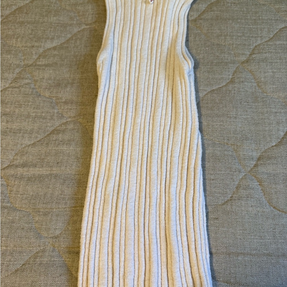 Neutral Ribbed Tank Top - Picture 2 of 4